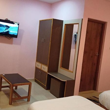 Aarthi Residency Hotel Karaikkudi Ngoại thất bức ảnh
