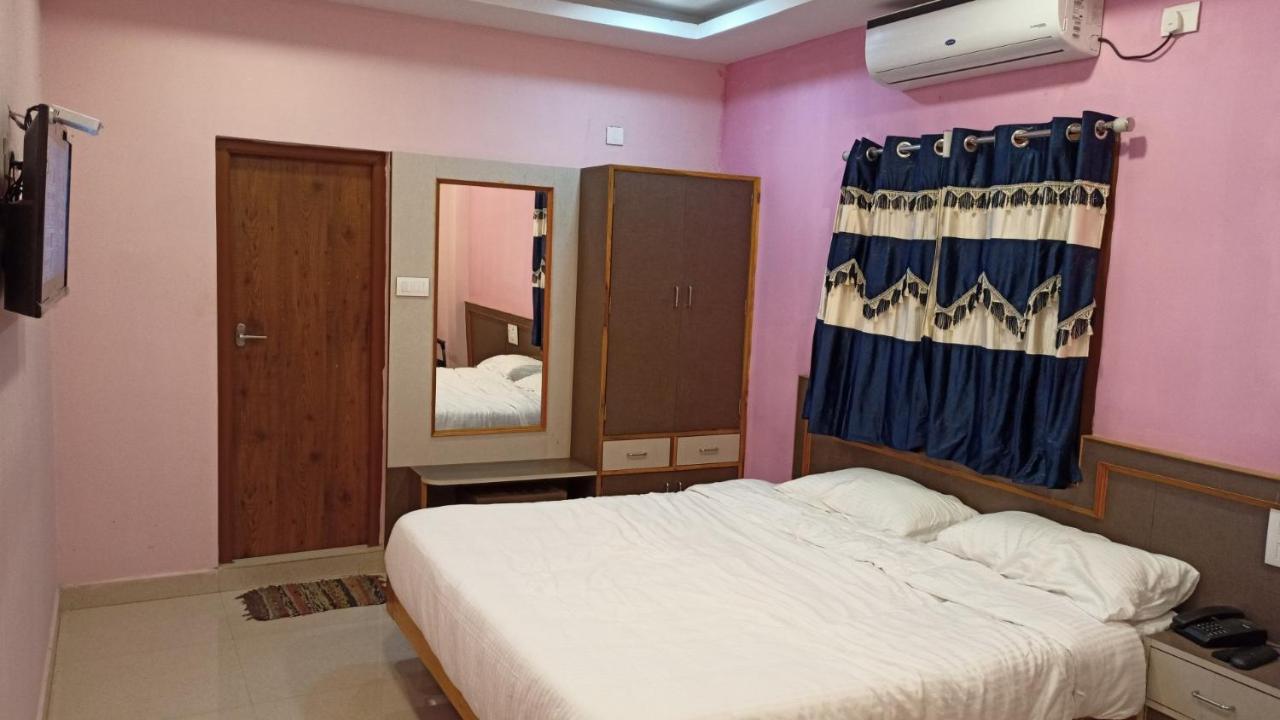 Aarthi Residency Hotel Karaikkudi Ngoại thất bức ảnh