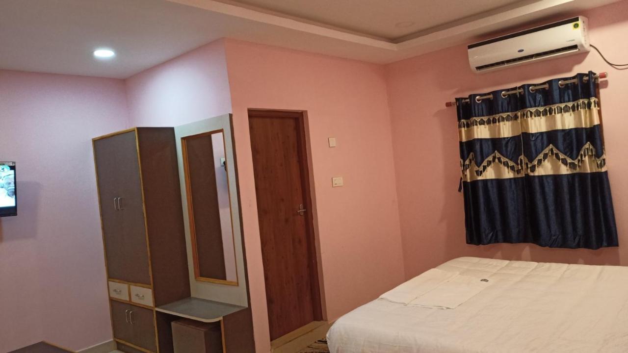 Aarthi Residency Hotel Karaikkudi Ngoại thất bức ảnh