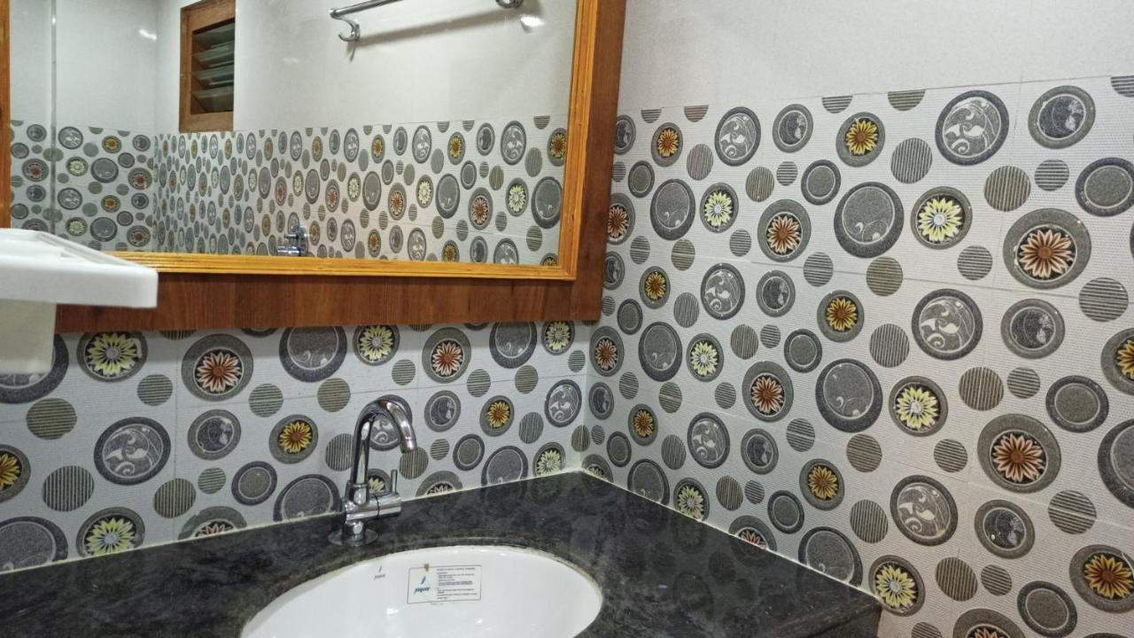 Aarthi Residency Hotel Karaikkudi Ngoại thất bức ảnh