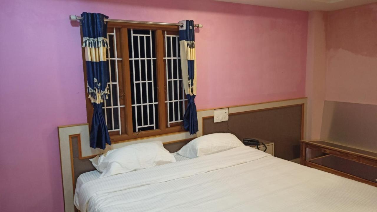 Aarthi Residency Hotel Karaikkudi Ngoại thất bức ảnh