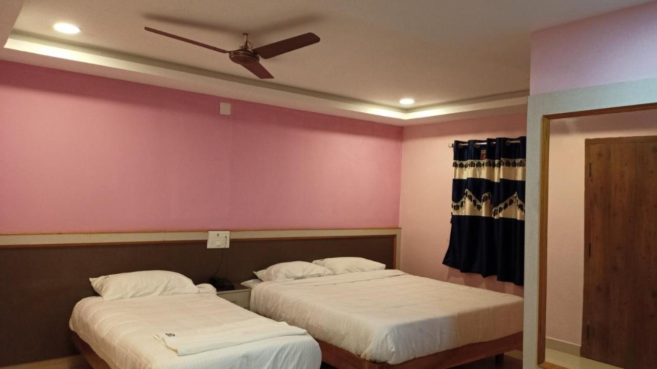 Aarthi Residency Hotel Karaikkudi Ngoại thất bức ảnh