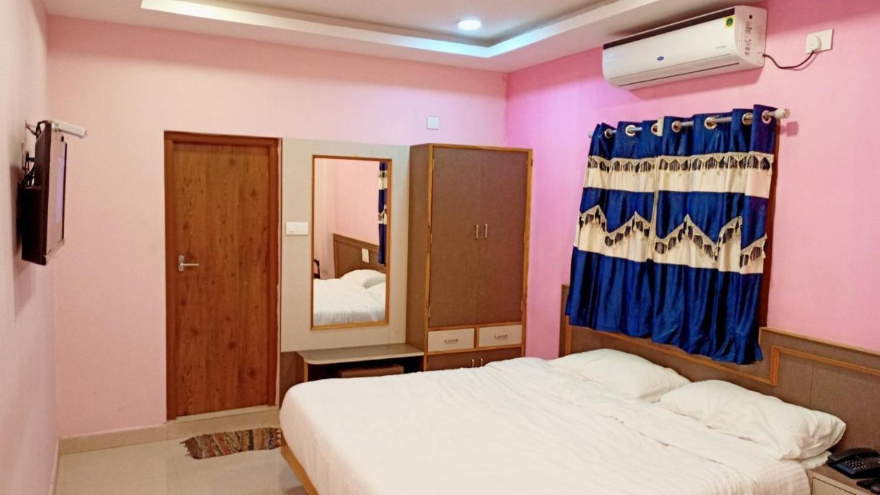 Aarthi Residency Hotel Karaikkudi Ngoại thất bức ảnh