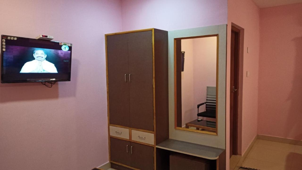 Aarthi Residency Hotel Karaikkudi Ngoại thất bức ảnh
